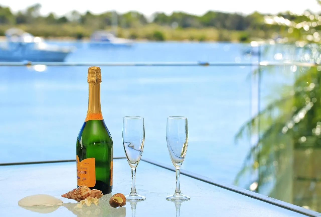 Noosa Quays Waterfront Accomodation Lägenhet