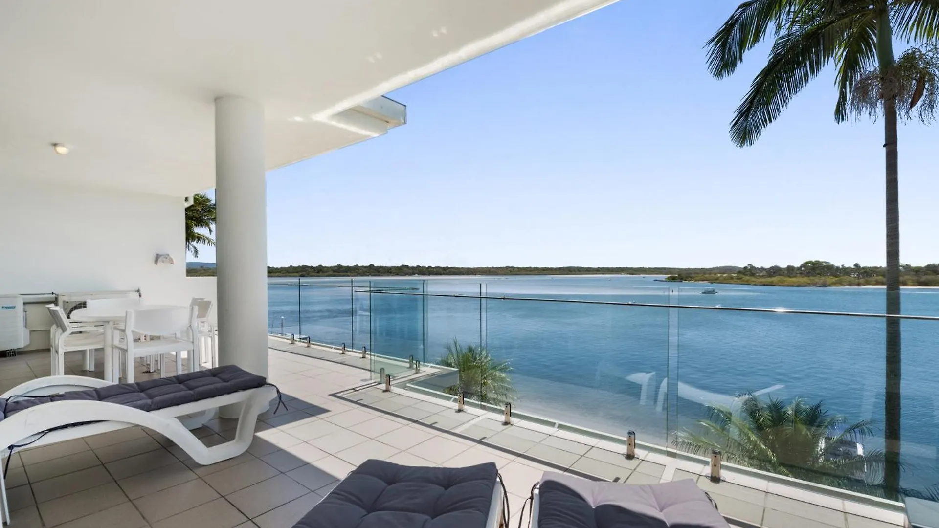 Noosa Quays Waterfront Accomodation 0*, Noosa Heads
