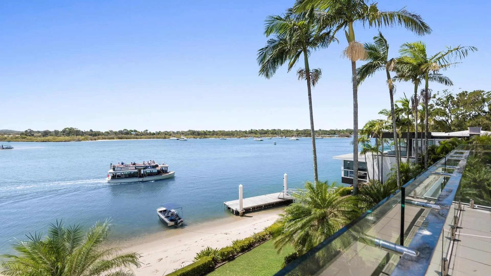 Noosa Quays Waterfront Accomodation 0*, Noosa Heads